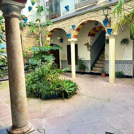 Apartamento de estilo tradicional cordobés en Plaza de la Corredera Cordova Esterno foto