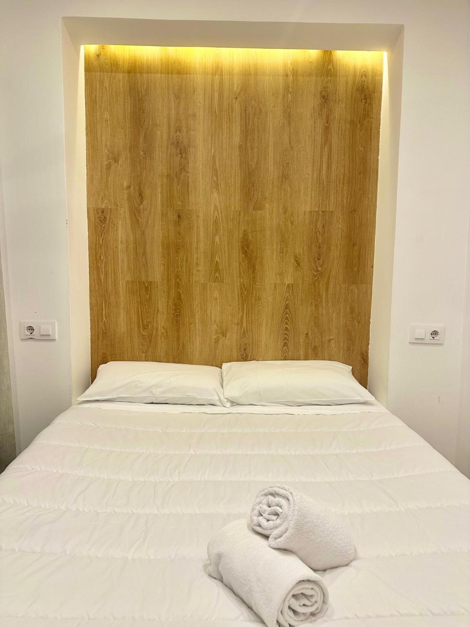 Apartamento de estilo tradicional cordobés en Plaza de la Corredera Cordova Esterno foto